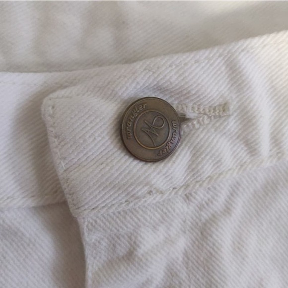 Vintage Wrangler High Rise Waisted White Denim Mom Jeans Tapered Leg Size 16 - Picture 8 of 8